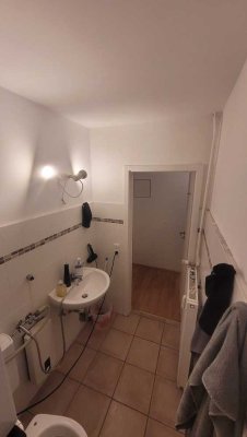 350.0 € - 33.0 m² - 1.0 Zi.