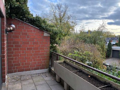 Renovierte 3-Zimmer-Wohnung und Balkon mit EBK in Meerbusch