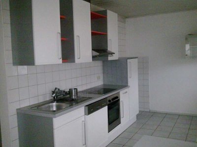 Schönes, geräumiges Haus mit fünf Zimmern in Kaiserslautern (Kreis), Enkenbach-Alsenborn