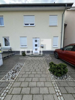 Familienfreundliche Doppelhaushälfte mit Ausbaupotenzial in Top-Lage