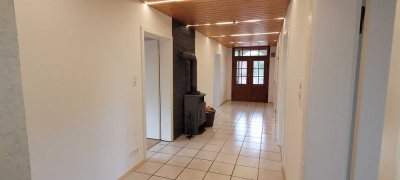 Sanierte 3-Zimmer Erdgeschosswohnung mit Terrasse in Emmerthal