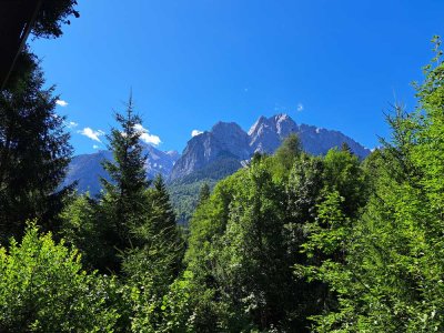 Winter & Sommerfrische und Bergblicke auf dem sonnigen großen Balkon…(OG_L)