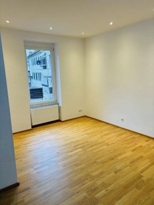 Schöne 4-Zimmer-Wohnung in Graz: Balkon, Badewanne, ideal für Ihr neues Zuhause!