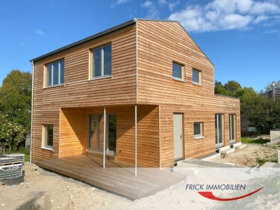 Schashagen - Neubauwohnung mit Garten über 2 Ebenen