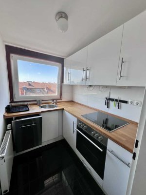 Von privat: Helle 3-Zimmer 65 qm mit Balkon in Neustadt