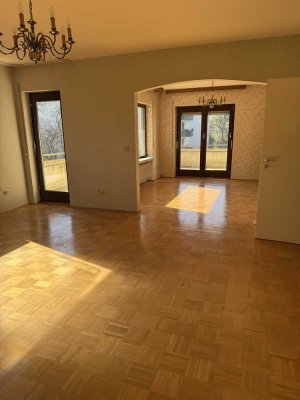 Charmante, helle Wohnung in grüner Lage in Marburg – Marbach mit großzügigem Balkon/Terrasse