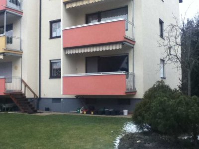 helle 2-Zimmer-Wohnung mit Süd-Balkon