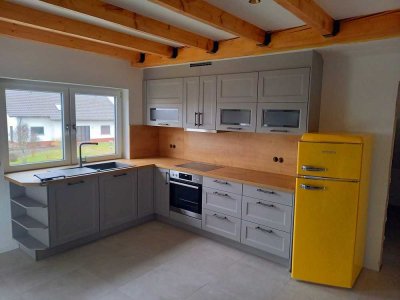 Neuwertige 1,5-Zimmer-Wohnung mit Balkon in Wald