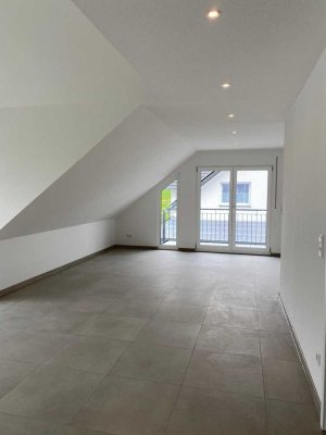 Neuwertige 3-Zimmer-Wohnung mit Balkon und Einbauküche in Odelzhausen