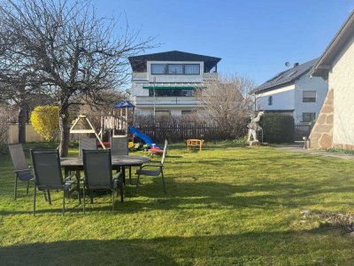 Toll renovierte Wohnung mit großem Garten in der Lerchenau