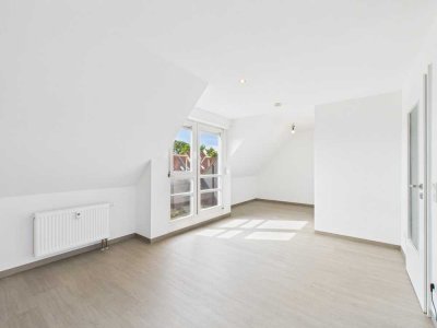 *ERSTBEZUG n. Renovierung* - schickes Apartement in beliebter Wohnanlage von Eisfeld.