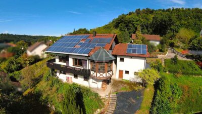 Einfamilienhaus mit Einliegerwohnung und Panoramablick über das Kochertal