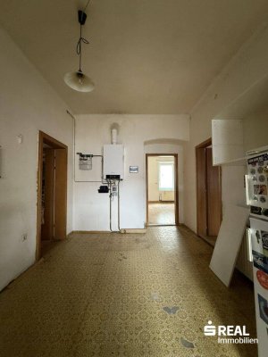Charmante Altbauwohnung in Pradl mit viel Potential - sanierungsbedürftig