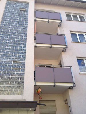 Geschmackvolle 2-Zimmer-Wohnung mit Balkon und Einbauküche in Kornwestheim