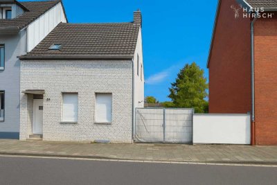 Modernisiertes Reihenhaus auf Baugrundstück - Vielfache Nutzungsmöglichkeiten in Neuss