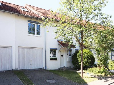 Stilvolles Reihenmittelhaus mit großzügiger Raumaufteilung