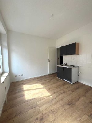 Modernisierte 1-Zimmerwohnung mit EBK in zentraler Lage von Aachen
