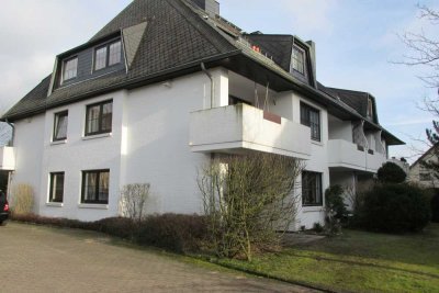 Von Privat: Freundliche 3-Zimmer-Wohnung mit Terrasse und Einbauküche in Achim