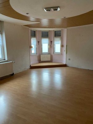*Kapitalanlage*6-Familienhaus*Teilsaniert*Voll Vermietet*Neunkirchen/Saar*