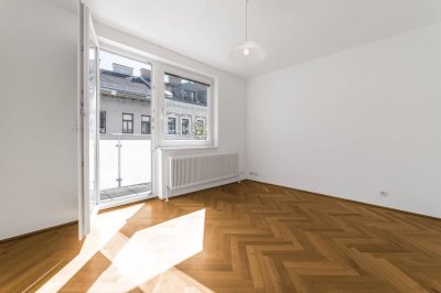 Mitten im Achten: Schöne 3 Zimmer mit kleiner Terrasse und Klimaanlage