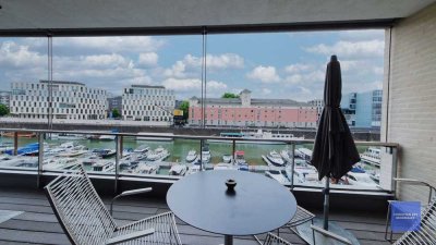 „Architektur in R(h)einkultur – Exklusiver Loft mit "Yachthafenblick“