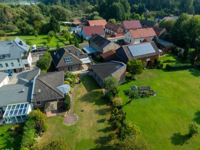 Ein Zuhause für die ganze Familie -2 Einfamilienhäuser +1  Wellness-Gym/Provisionsfrei