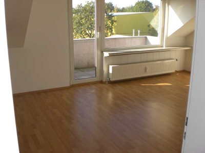 SCHÖNE DACHGESCHOSS 2. ZIM WHG IN LEVERKUSEN KÜPPERSTEG