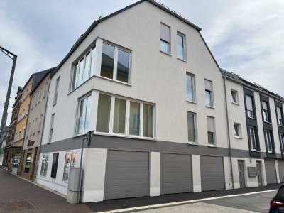 4-Zimmer-Wohnung in Rehau - Aufzug - Balkon - Garage mit direktem Zugang zum Gebäude - Baujahr 2016