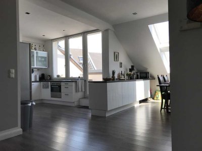 Schöne Dachgeschosswohnung