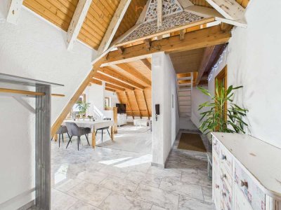 bezugsfreie, lichtdurchflutete Maisonettewohnung