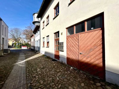 Helle Dachgeschosswohnung mit Tageslichtbad