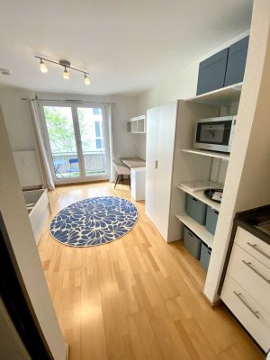 Top: hell und modern möbliert, direkt bei Uni Hohenheim