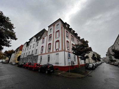 Attraktive 2,5-Zimmer Wohnung mit Dachterrasse im 3. OG