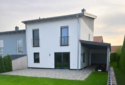 Gepflegte DHH in Vilshofen an der Donau mit Garage, Carport, Terrasse und Garten