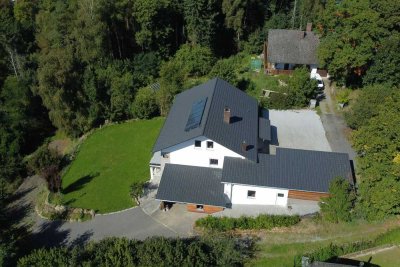 Traumhaftes Einfamilienhaus zwischen Straubing und Cham - 6.417 m2 Grundstück