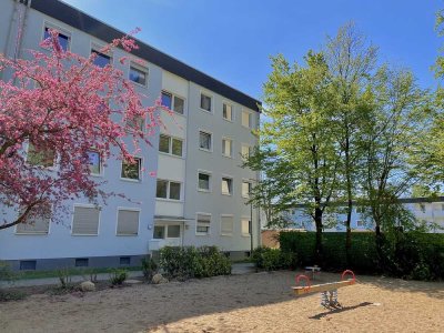 Geräumige 2-Zi.-Wohnung mit Balkon!