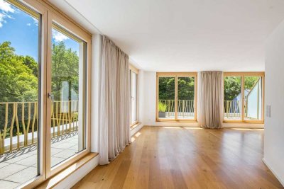 Wohlfühloase am Schlosspark: Elegante, lichterfüllte 3-Zimmer-Wohnung mit Dachterrasse und Parkblick