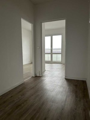 2-Raum-Wohnung mit Balkon & neuer Einbauküche im Meininger Norden