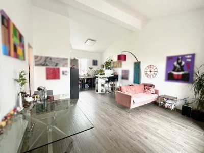 ***WOHNPERLE MIT GROSSER DACHTERRASSE UND DUSCHBAD EN SUITE***