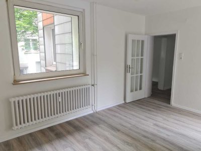 Renovierte 3-Zimmer-Wohnung mit Balkon zu vermieten!