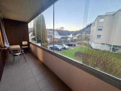 tolle 2 Zimmer Wohnung in zentraler &amp; grenznaher Lage