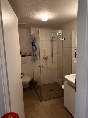 Stilvolle 2-Zimmer-Penthouse-Wohnung mit gehobener Innenausstattung mit Balkon und EBK in Hannover