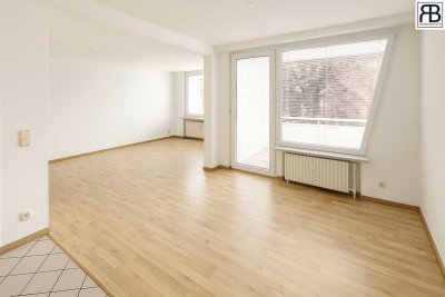 Leerstehende, moderne, lichtdurchflutete 4 Zimmer-Wohnung mit Balkon + Aufzug in Köln-Sürth