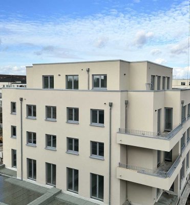 Exklusive 2-Zimmer-Dachgeschosswohnung mit traumhafter Terrasse in Berlin-Karlshorst