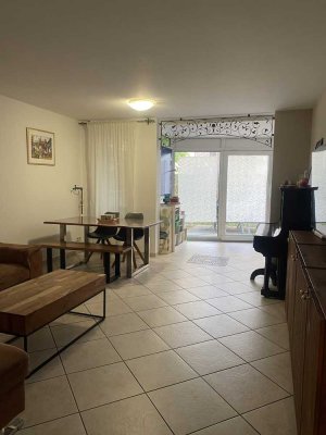 Gepflegte 3-Zimmer-Erdgeschosswohnung mit Wintergarten in Pleidelsheim