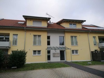 Neuwertige Wohnung mit drei Zimmern sowie Balkon und Einbauküche in Jestetten