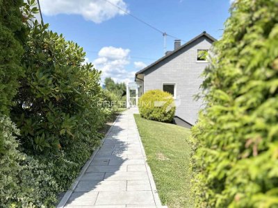 FREIRAUM4 +++ Großzügige Maisonettewohnung mit eigenem Eingang in bester Lage von Neunkirchen-OT!