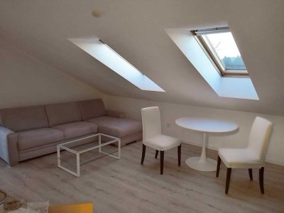 Ruhige, helle 2 ZKB Wohnung, möbiliert in Kolbermoor ab sofort zu vermieten