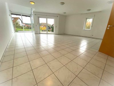 Otterbach - DHH mit 5 ZKB, 2,5 Bäder, Garten, Balkon, 2 Stellplätze