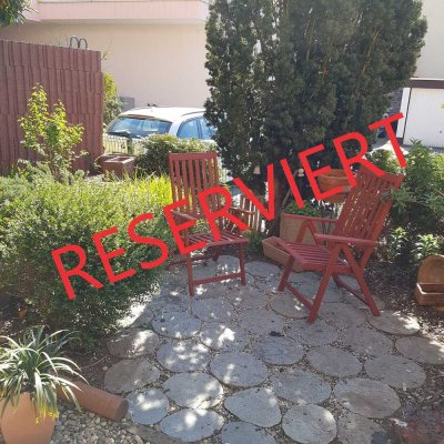 RESERVIERT Exklusive 2-Zimmer-Erdgeschosswohnung mit Terrasse und Garten in direkter Schlossnähe